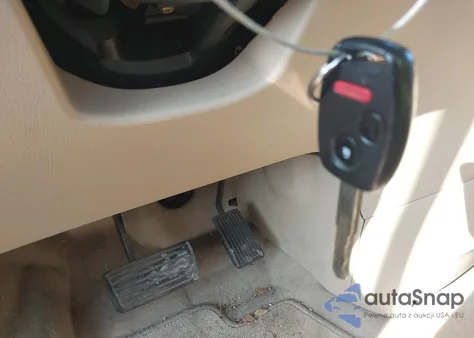 2005 Honda Odyssey Lx z USA, uszkodzony, nr VIN 5FNRL38275B040929